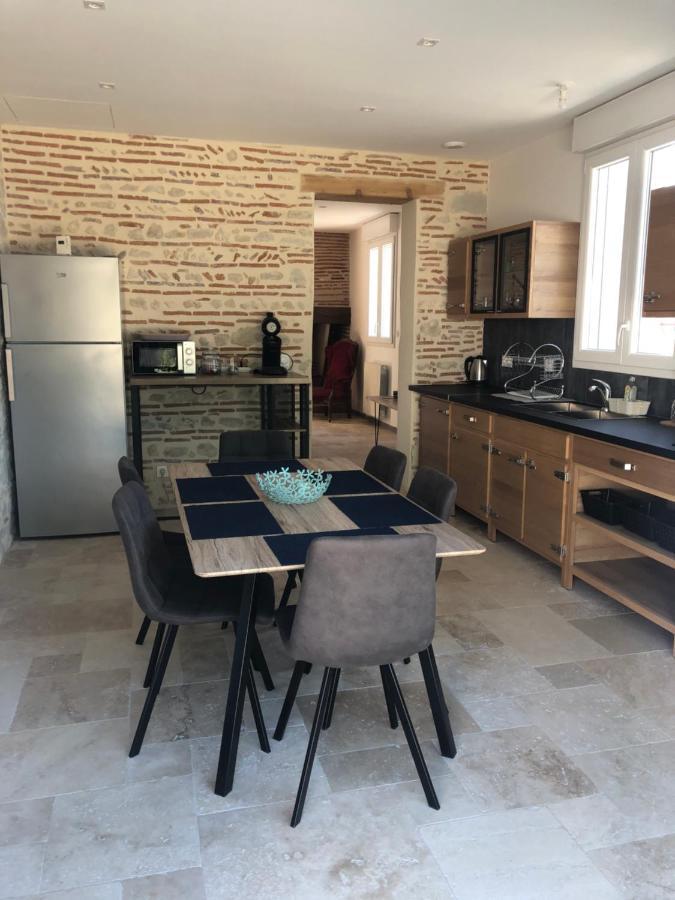 Le Cottage De Romas Villeneuve-sur-Lot Exteriör bild