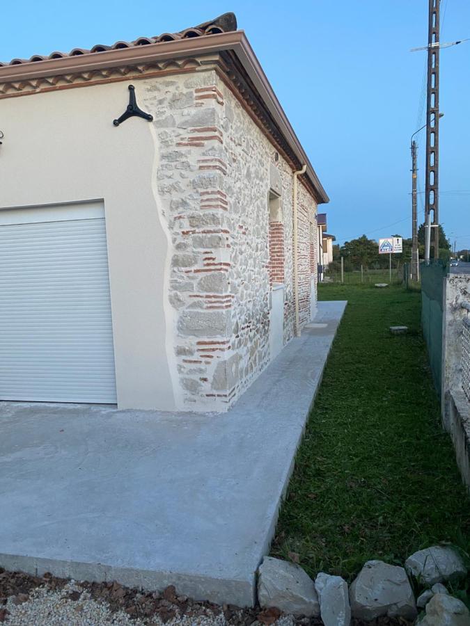 Le Cottage De Romas Villeneuve-sur-Lot Exteriör bild