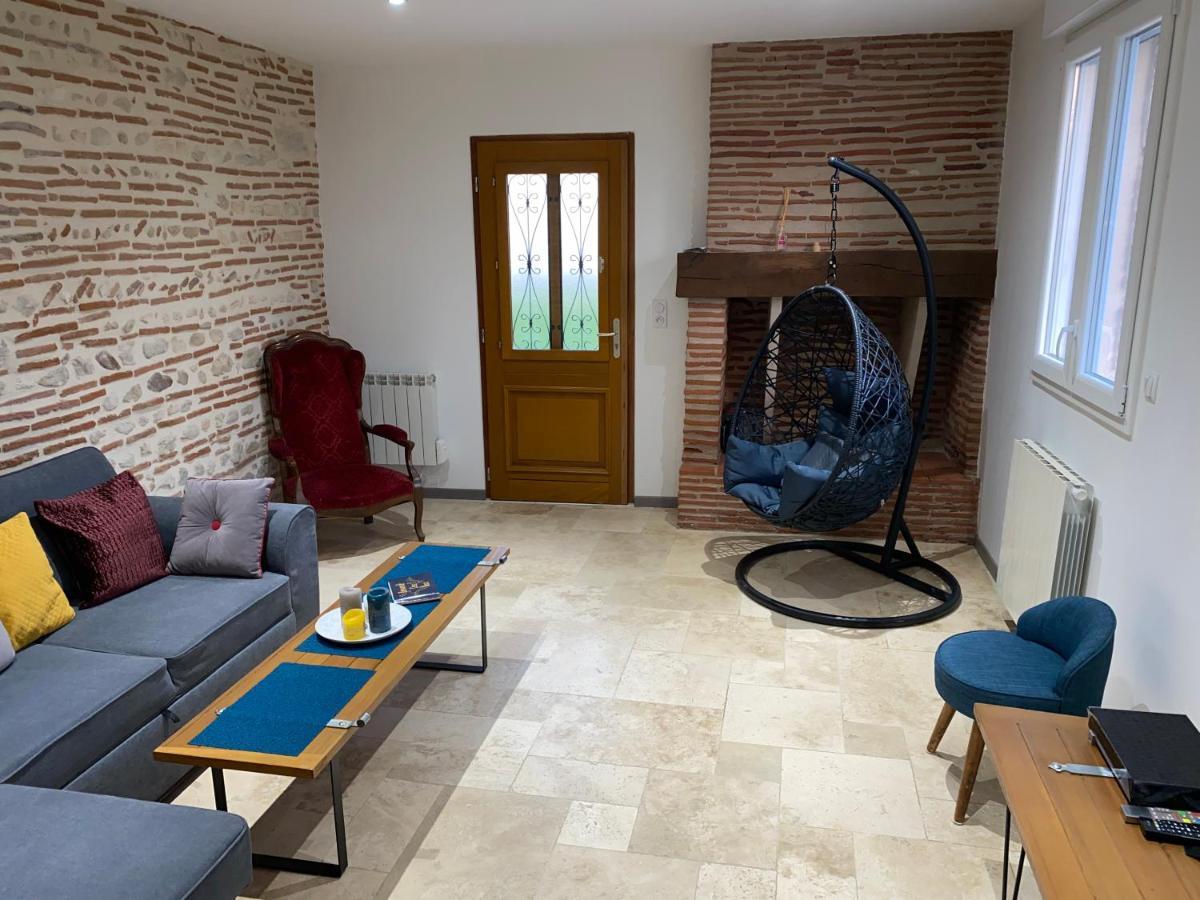 Le Cottage De Romas Villeneuve-sur-Lot Exteriör bild